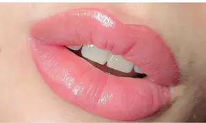 Candy Lips : pigmentation douce des lèvres avec VIP Maquillage Permanent (40% de remise)