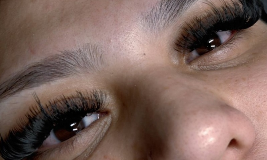 Image 2: Up to 35% Off on Eyelash Extensions at Lush Beauty By Luna