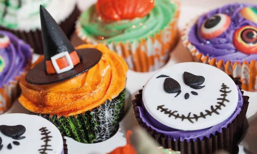 Image 2: 12 Gourmet Halloween Cupcakes