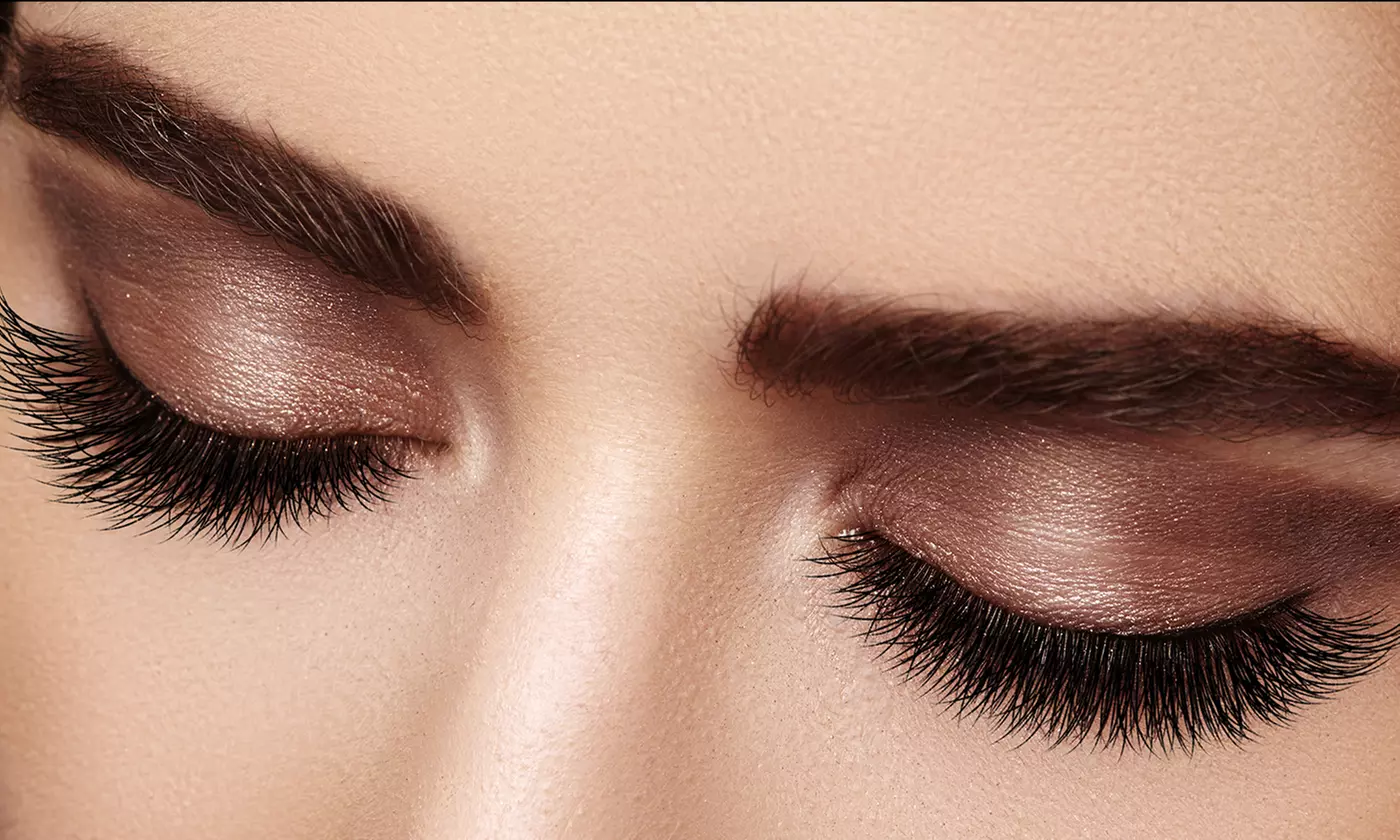 Enhance Your Look with Stunning Eyelash Extensions
