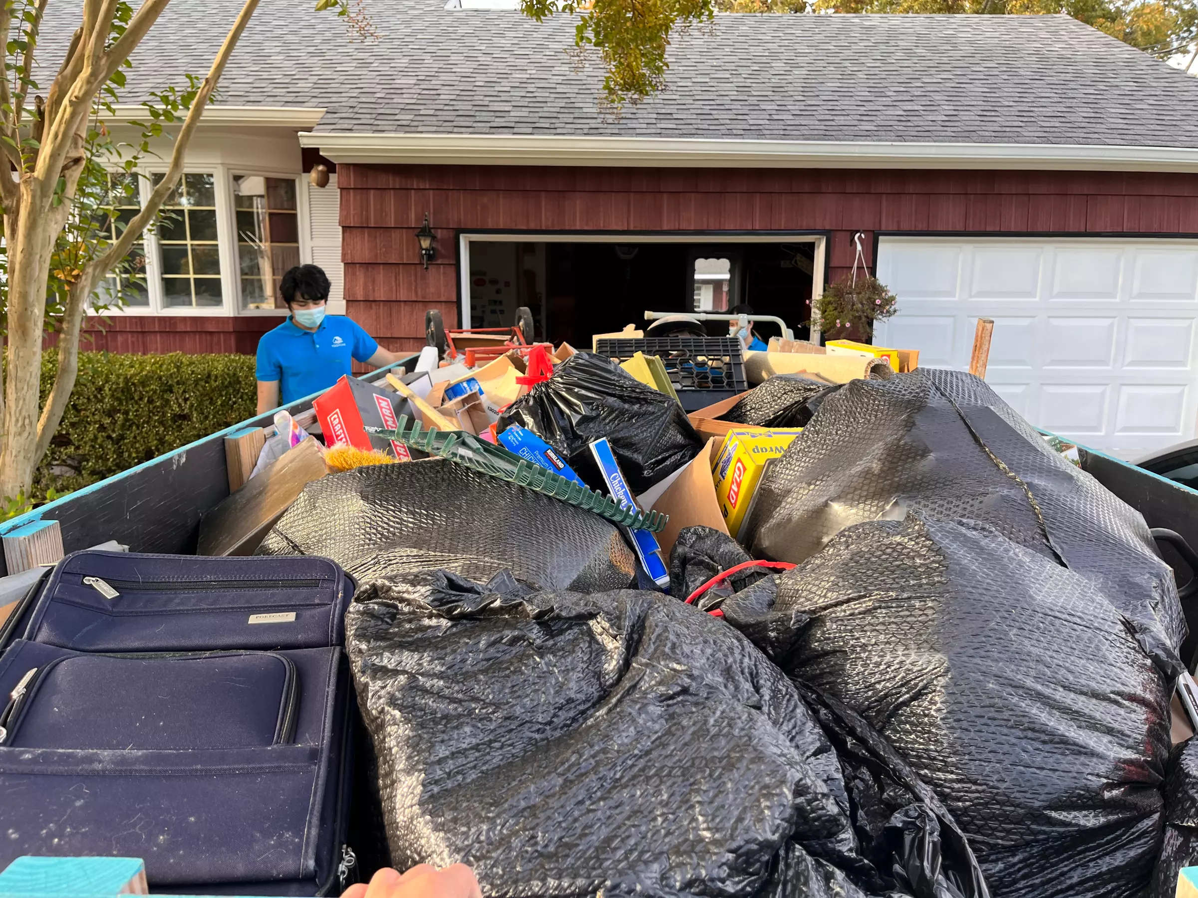Clear Out Your Clutter With Load Of Junk Removal Service!