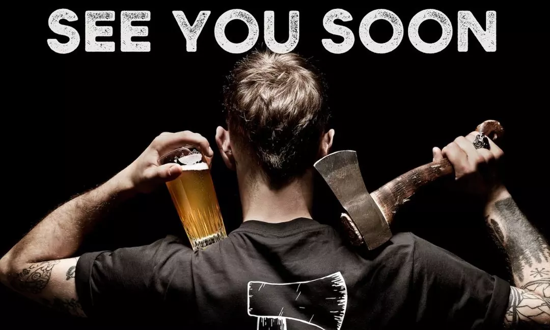 Woodcutter: Axtwerfen auf Premiumniveau – purer Spaß mit der Axt für bis zu 8 Personen (bis zu 23% sparen) - Second Medium