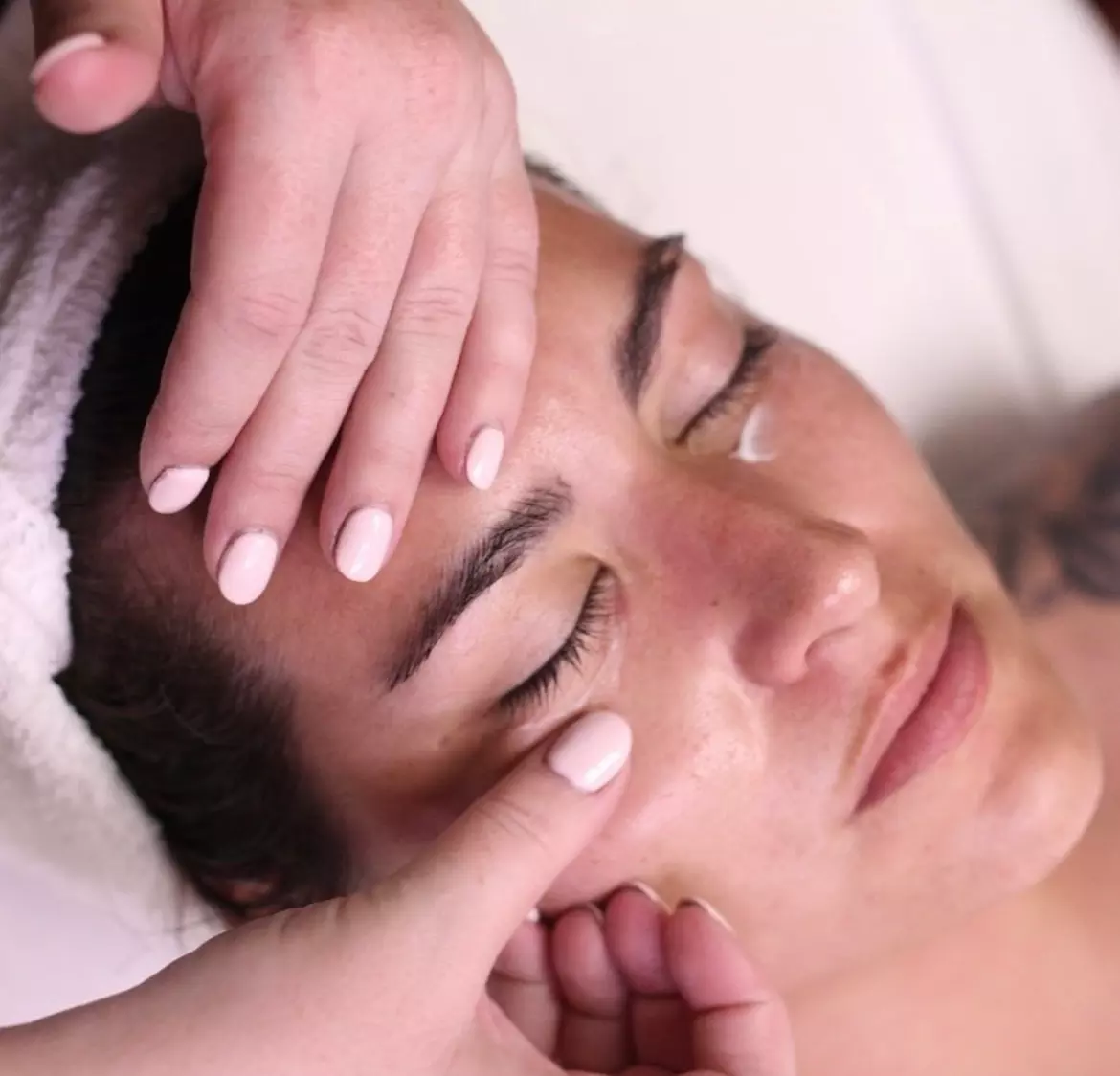 Up to 25% Off on Facial - Chosen by Customer at Splendid Skin Studio - Primary Image