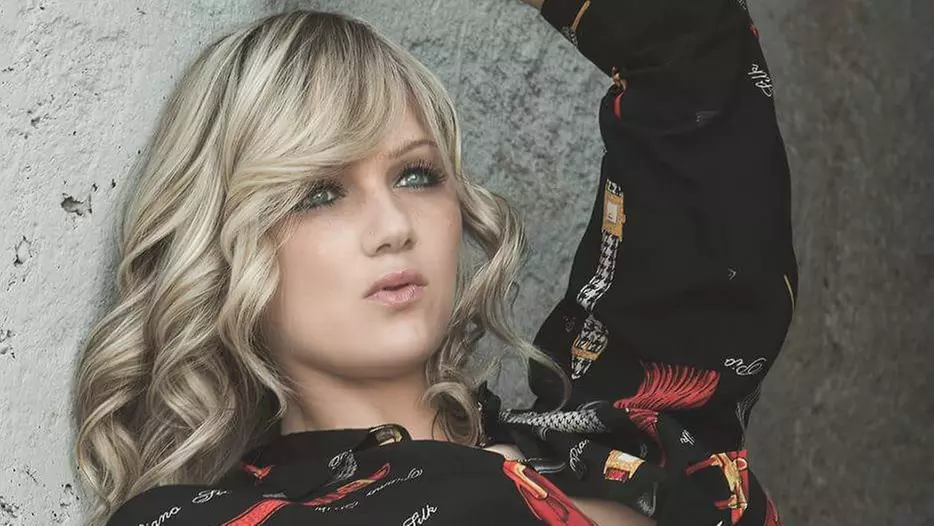 Up to 50% Off on Salon - Hair Color / Highlights at Hair salon LJ - Primary Image