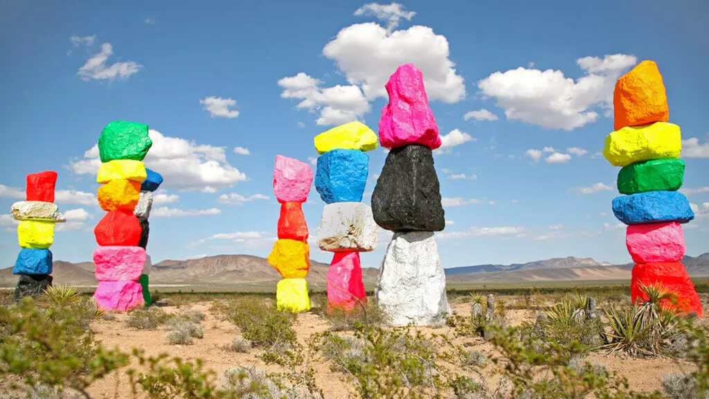 Explore the Valley of Fire with Las Vegas as your Starting Point