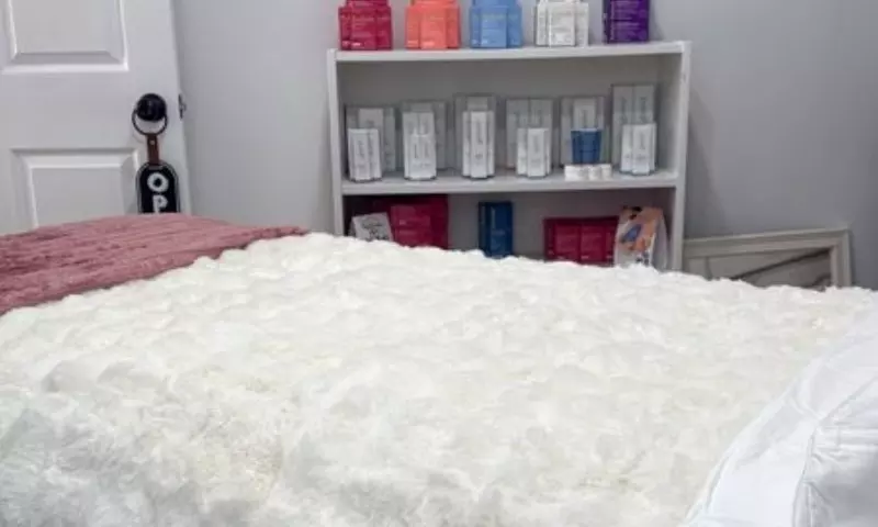 Brazilian & Underarm Waxing Sessions for Smooth, Lasting Results