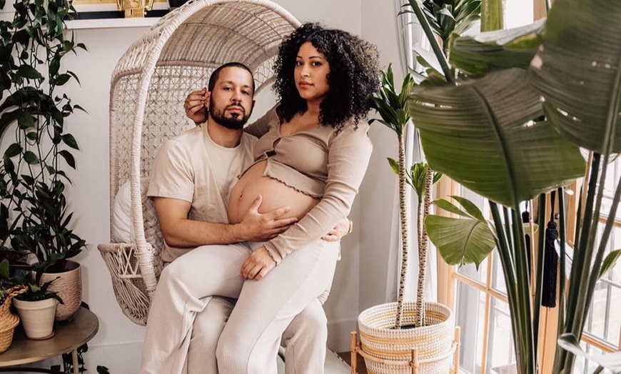 Image 7: Capture Motherhood's Beauty with a Maternity Photo Shoot