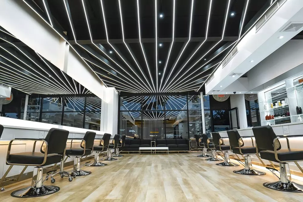 Up to 38% Off on Salon - Blow Dry / Blow Out at Hairmode - Second Medium