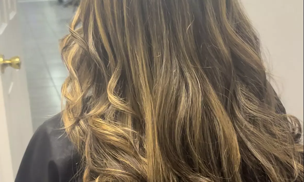 Transform Your Hair with Blow Dry and Wash Options
