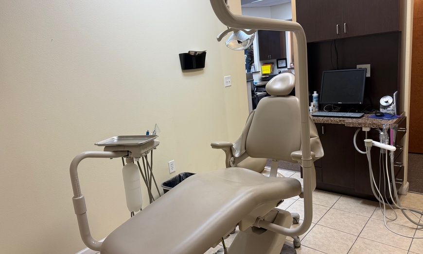 Image 6: Dental Care Package: Dental Exam, Cleaning, X-Rays and More