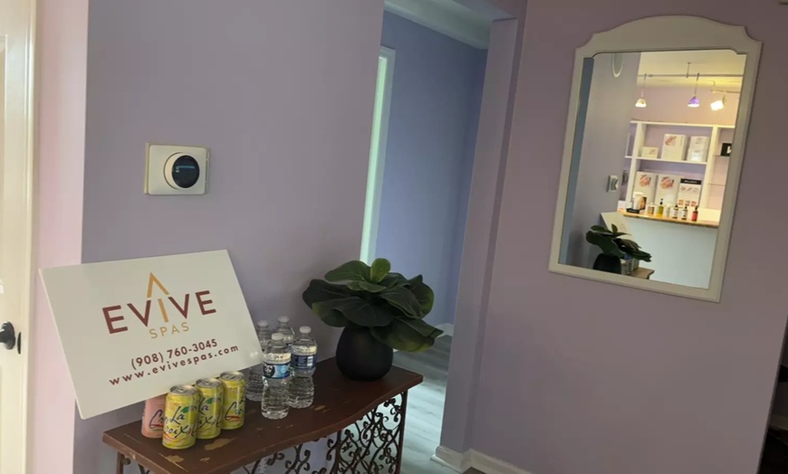 Image 2: Signature Facial with Seaweed Mask or Acne Solution Treatment Facial at EVIVE Spa - Bedminster