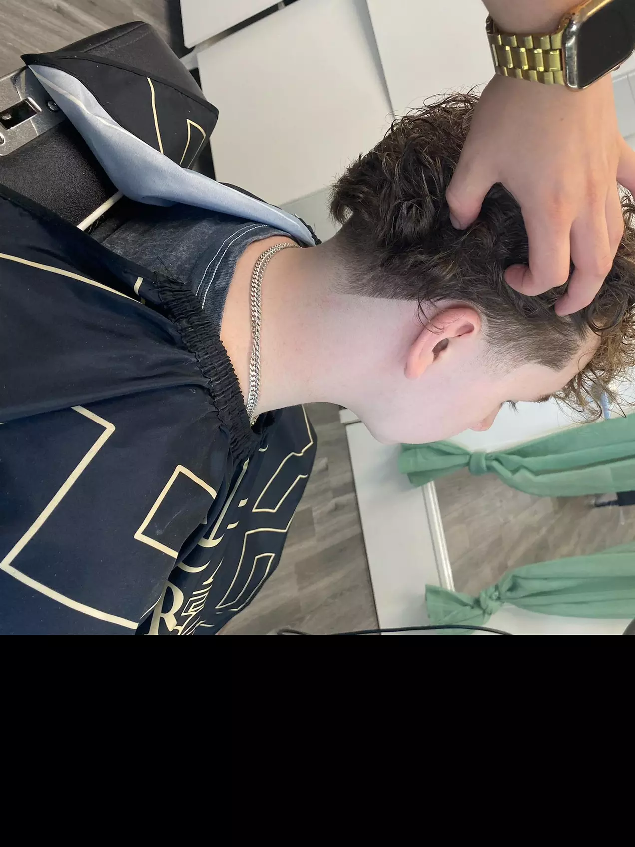 Expert Cuts Awaits: Detailed Men's Haircuts at Hair Flow by Erika 