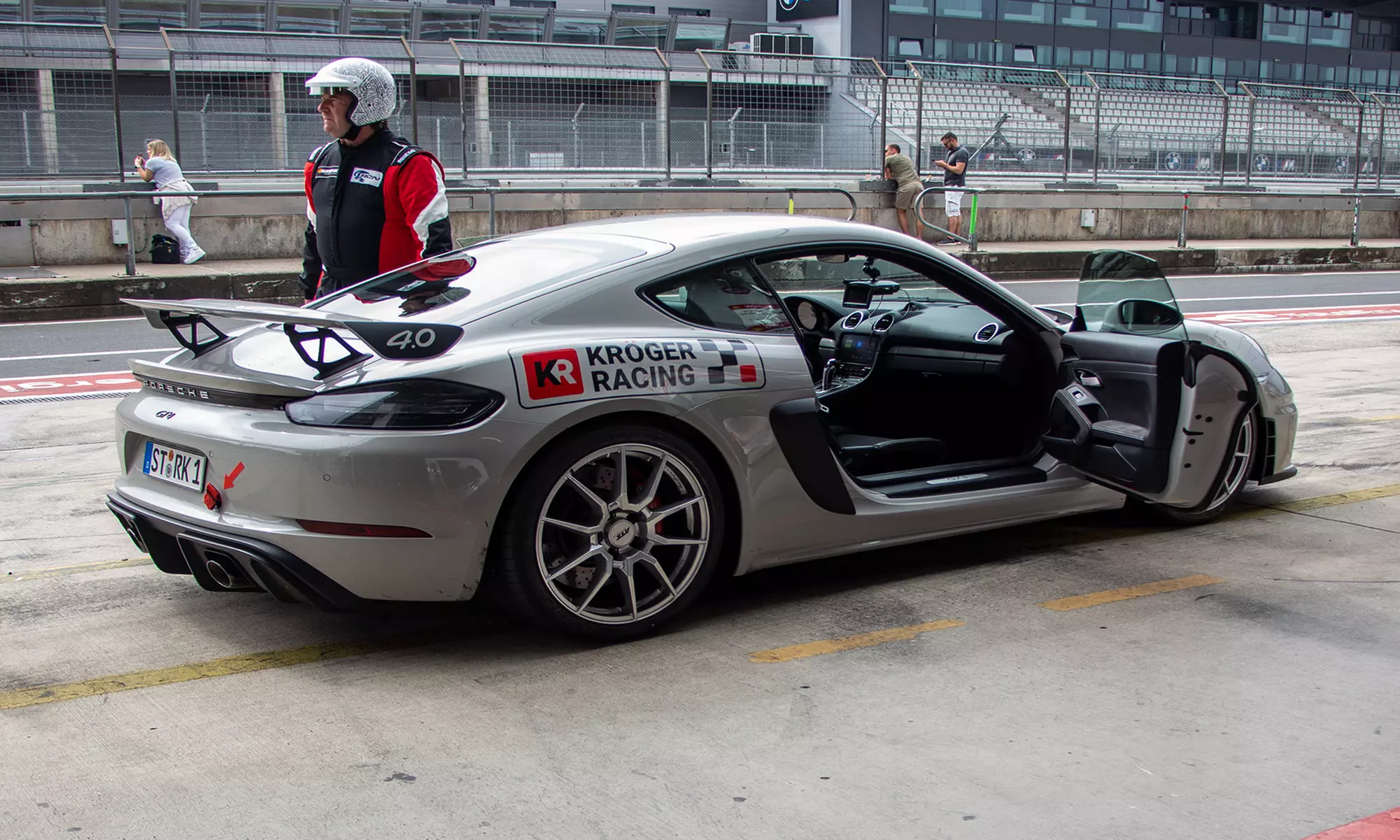 3–5 Runden im BMW oder Porsche zum Selber fahren