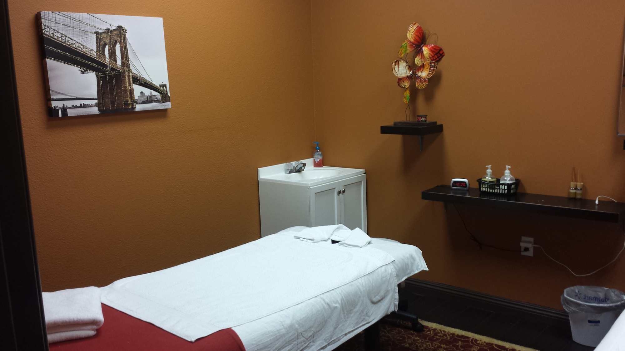 60min Massage w Hot Stones and Cupping or Couple's Massage