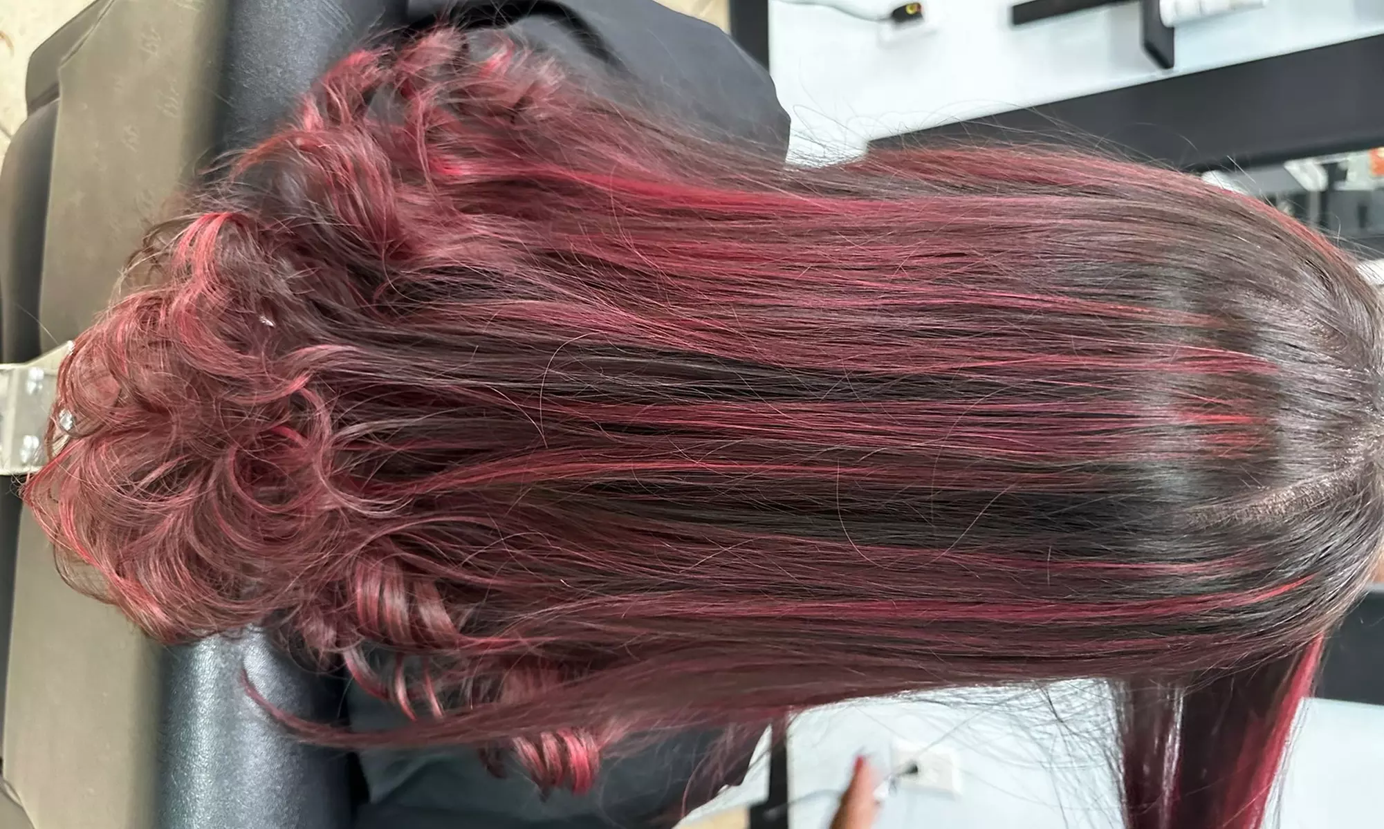 Revamp Your Look with Single, Partial or Full Highlights Color & Style