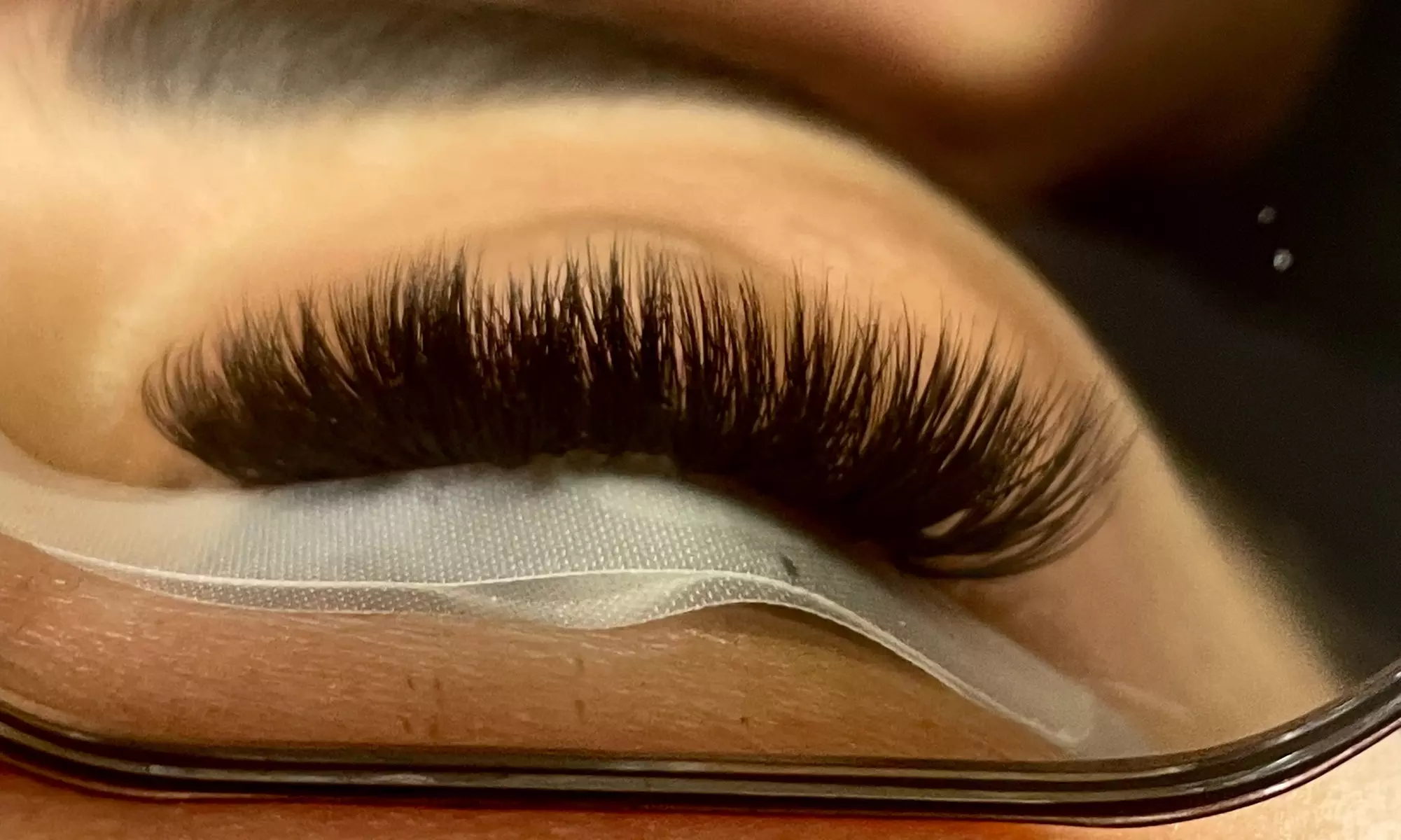 Up to 40% Off on Eyelash Extensions at ZohraLash - Primary Image