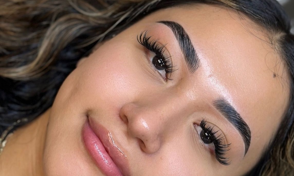 Up to 36% Off on Eyebrow Shaping at BadgirlLash
