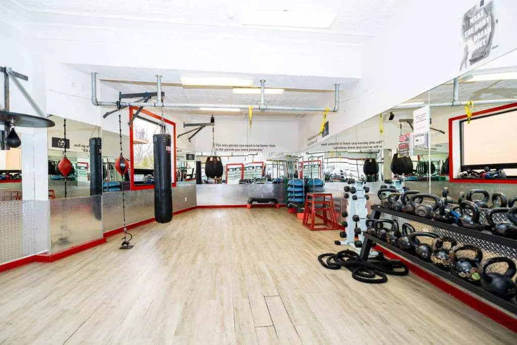 Explore Gym Membership Options: 1 Year or 6 Months Available