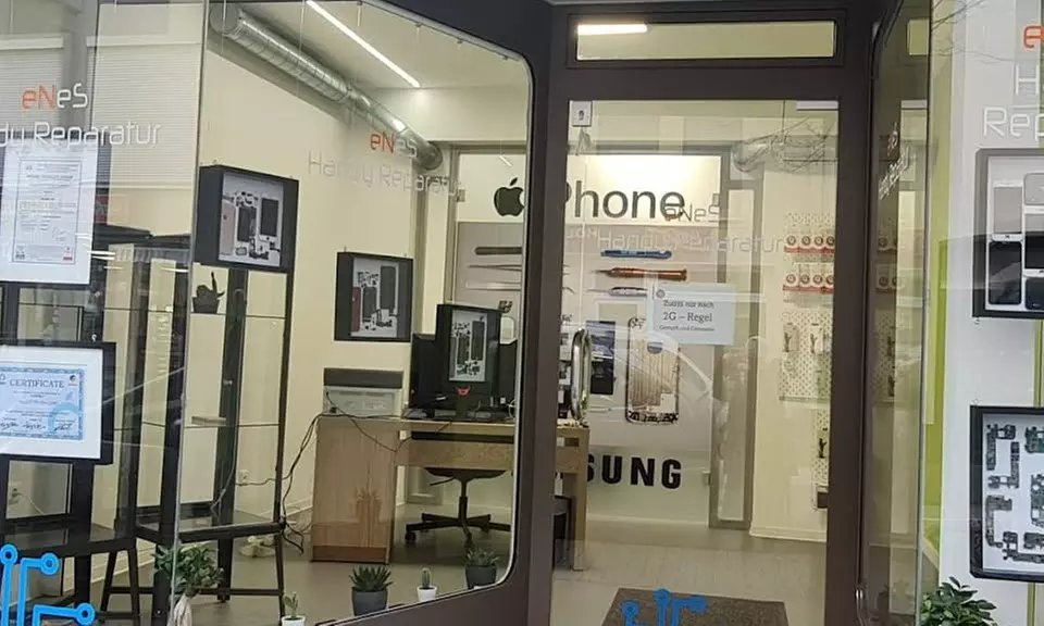 Bis zu 35% Rabatt auf den Handyreparatur vor Ort bei Enes Handy Reparatur
