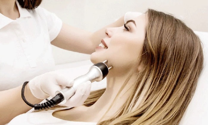 Ultrasonic Cavitation for Chin and Neck Tightening Treatment