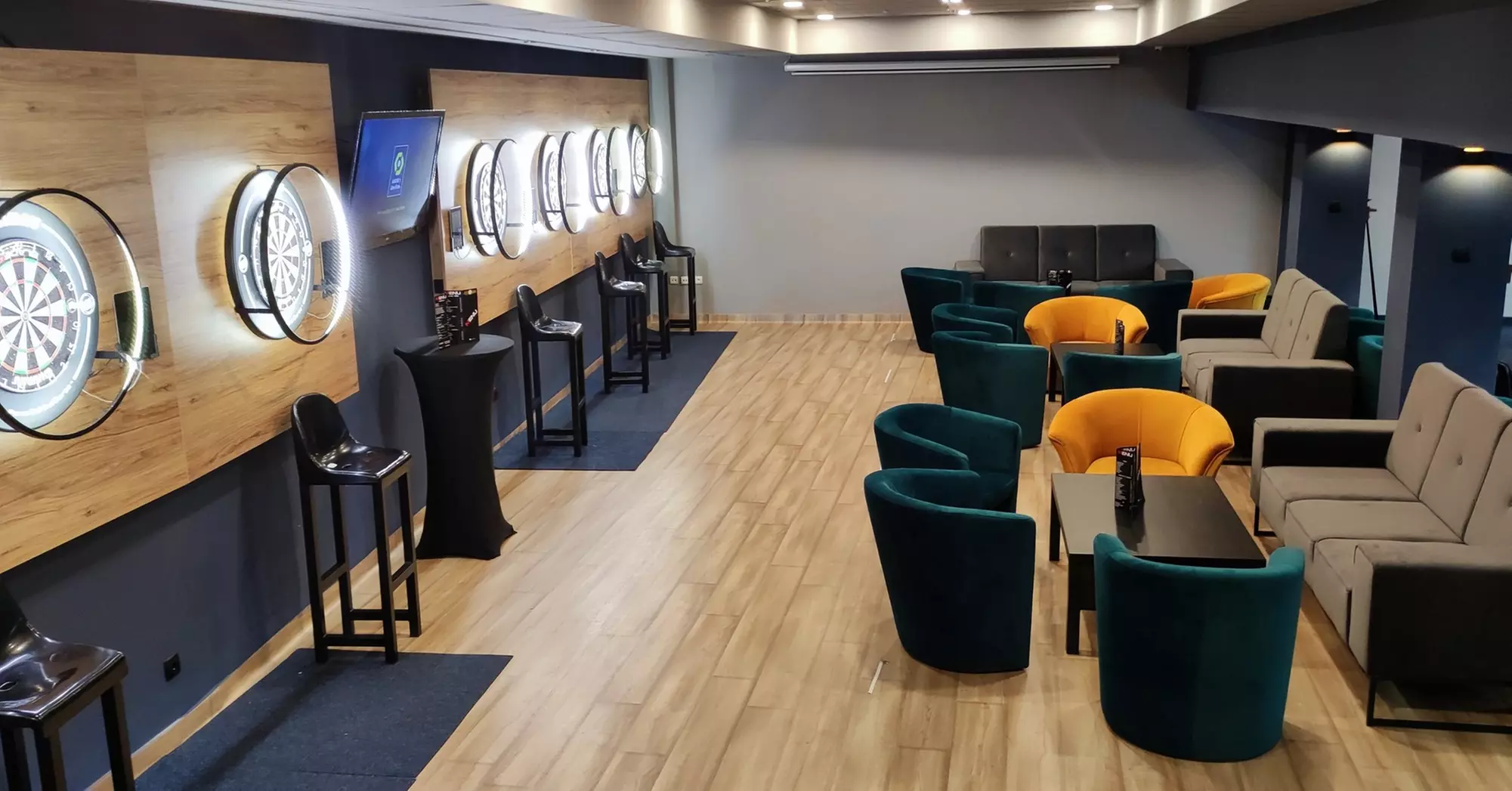 Gra w bilard w Kieleckiem Centrum Bilarda i Darta - Image 2