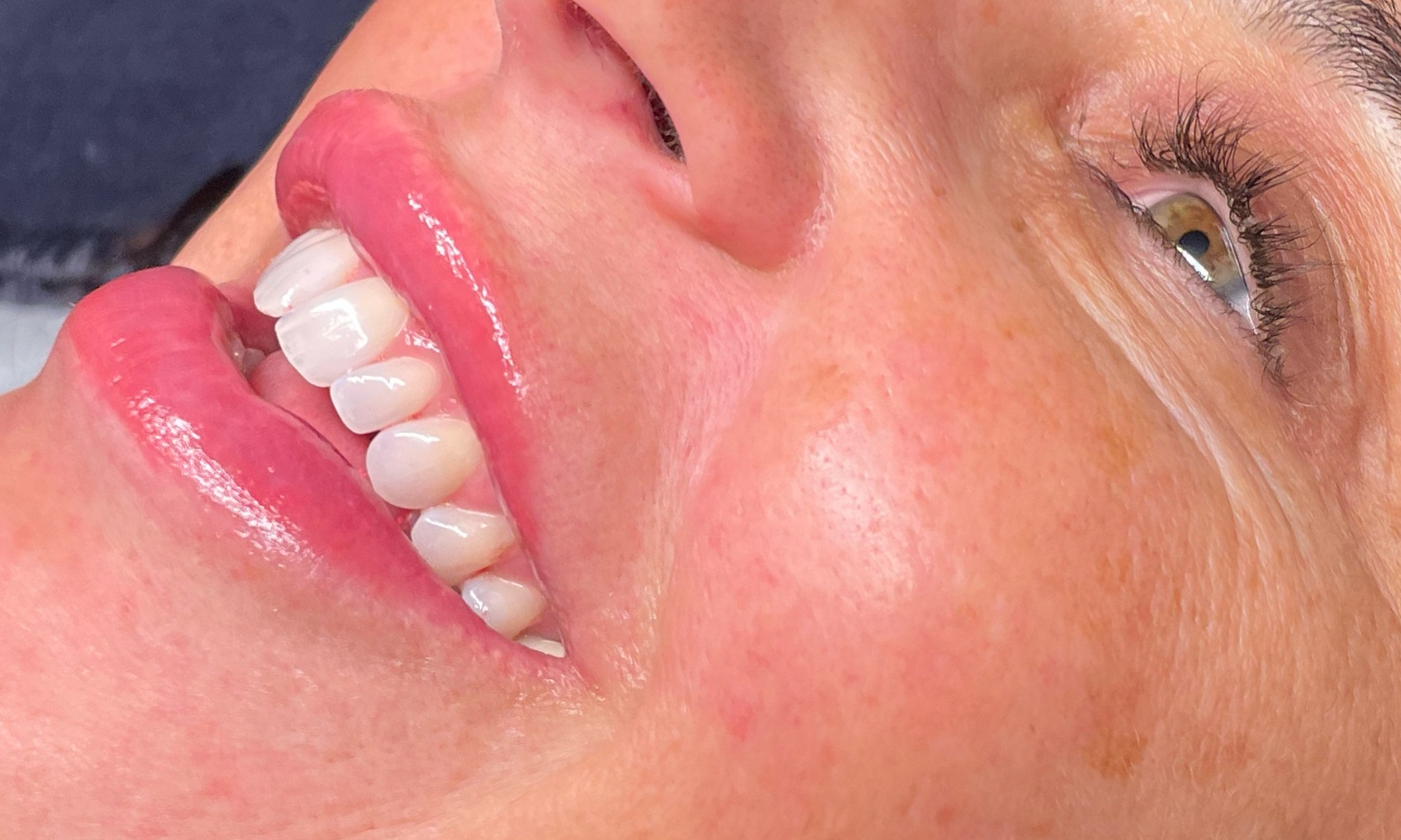 Up to 30% Off on Permanent Makeup at Lovesome Beauty Lounge