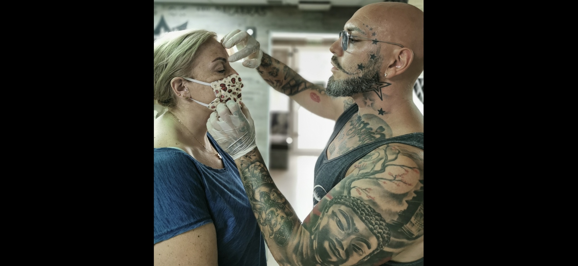 Hasta 53% en Tinte de cejas en Gabinete Estético Víctor Marló