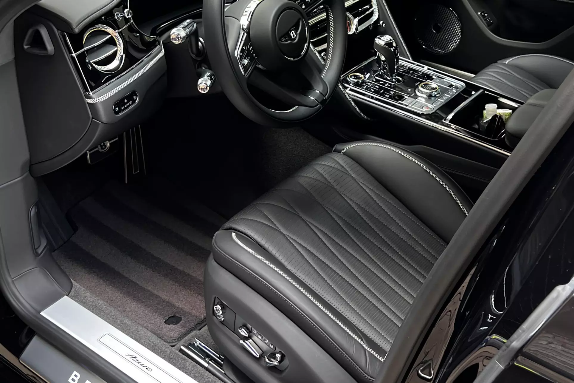 Transform your SUV or truck Interior or Exterior Detailing 