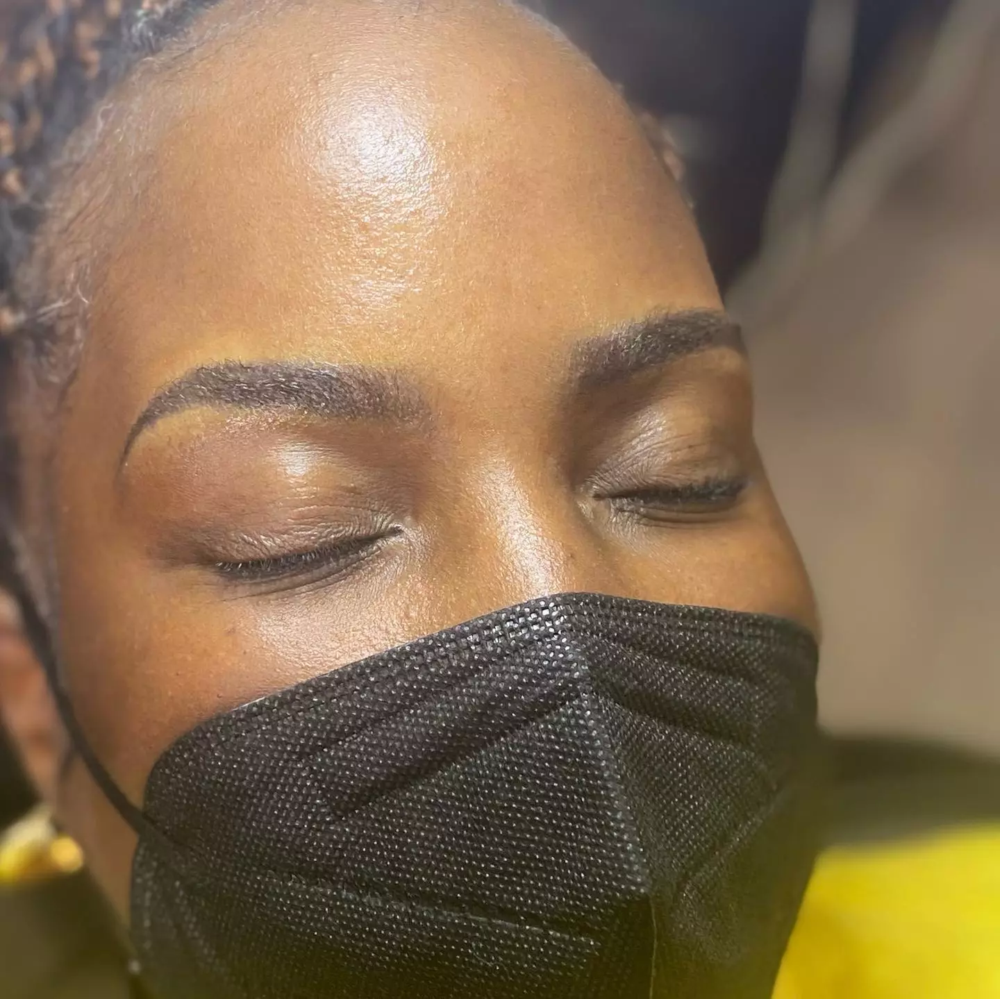 Transform your look with A Lip Licker, Brows & Lashes by Nylo-J's microblading, ombre microshading, and lip blushing sessions up to 40% off - Second Medium
