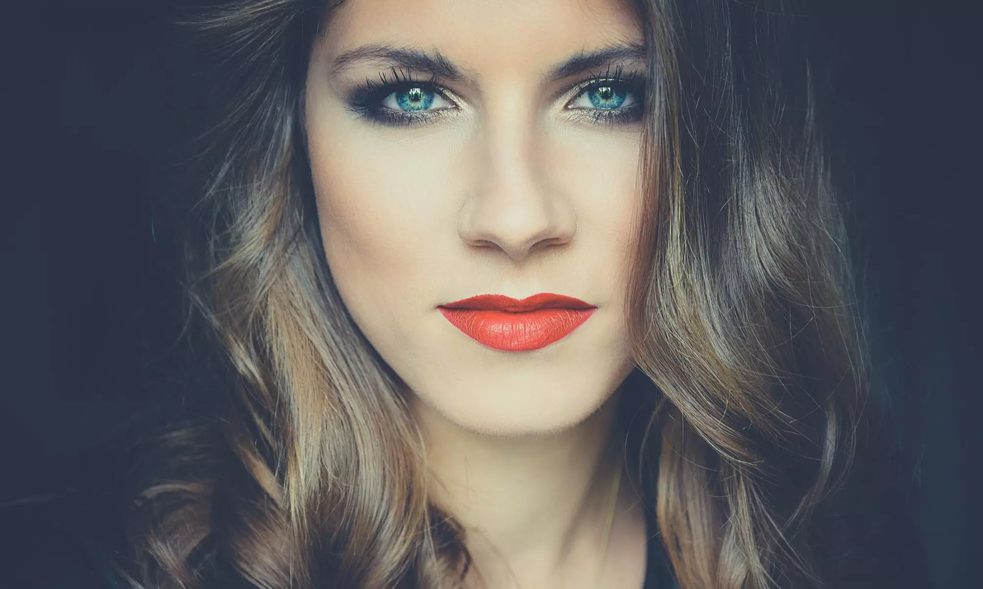 3 oder 4 Std. Fotoshooting für 1 oder 2 Personen inkl. bearbeitetes Bild bei E&A Fotografie (bis zu 87% sparen*)