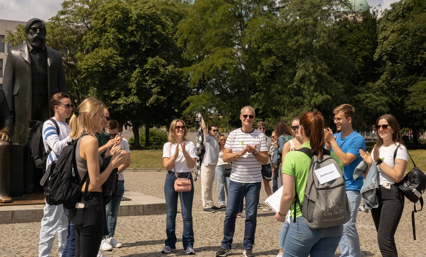 Image 10: Bis zu 44% Stadtführungen zu den berühmtesten Sehenswürdigkeiten Berlins bei City To Go