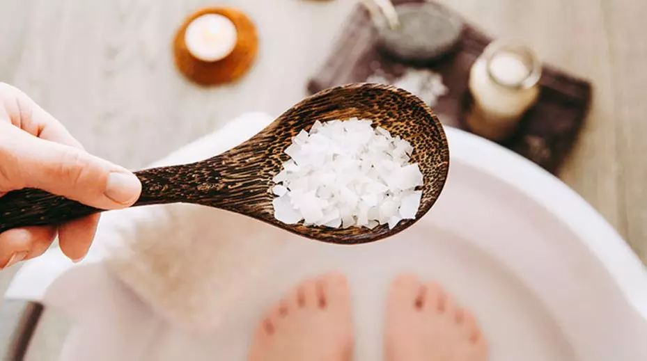 Discover Aesthetica Md Spa's Ionic Foot Detox Options with up to 55% Off - Primary Image