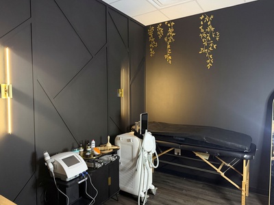 One 60 Minute Ultrasonic Cavitation Session - Reflection Sculpt Spa
