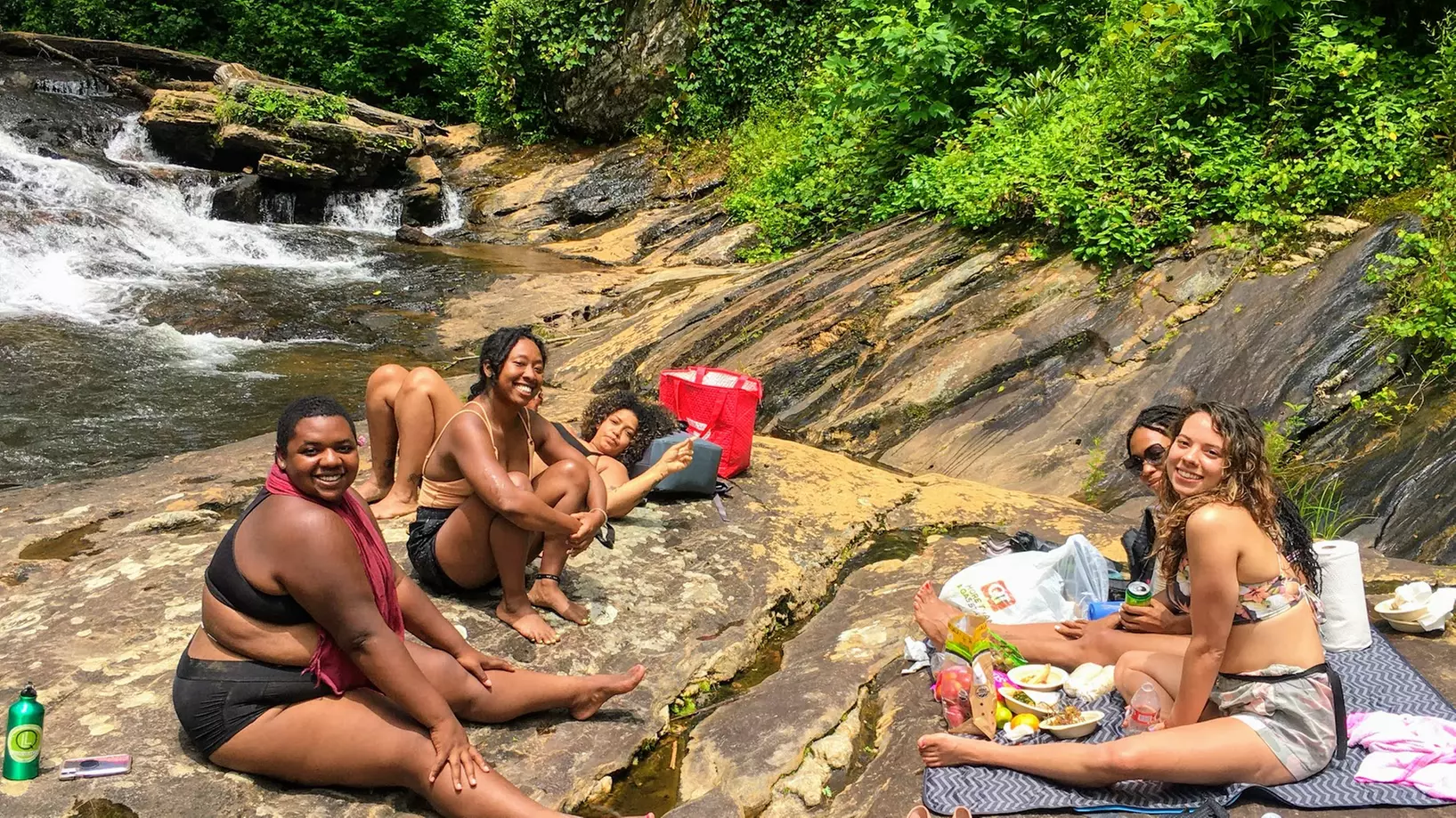 Up to 51% Off on Tour - Wine / Vineyard at Stellar Mountain Retreats - Second Medium