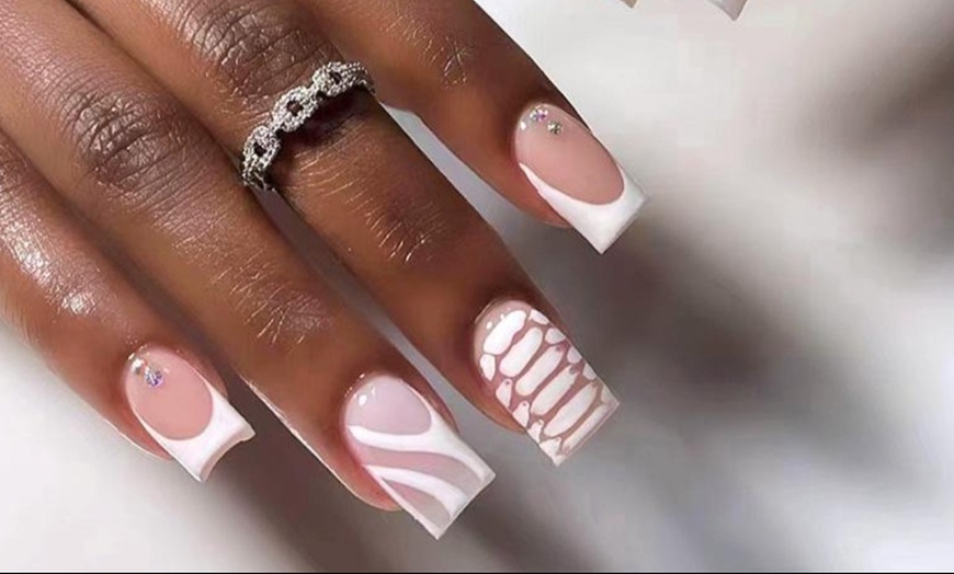 Image 1: Up to 55% Off! Long-Lasting Gel Manicures at PNG Nails Studio
