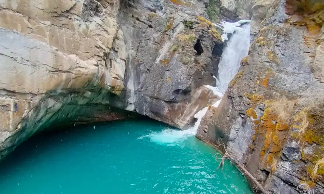 Up to 22% Off on Lake Tour at Banff Journey - Second Medium