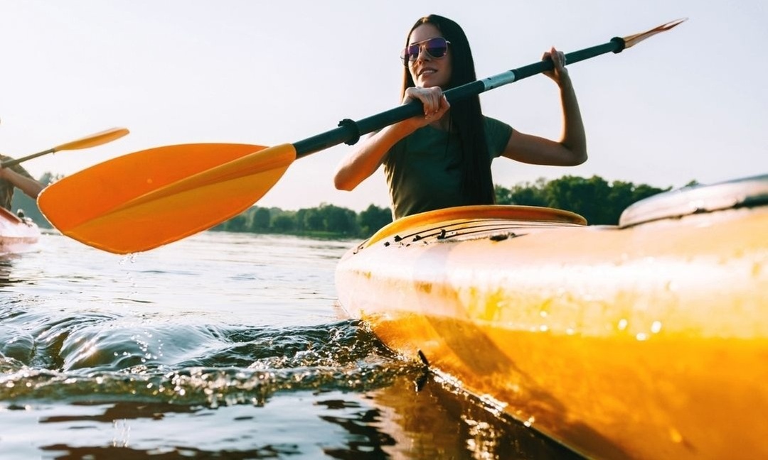  Kayak and Pool Adventure for One or Two People - 4 Hour 
