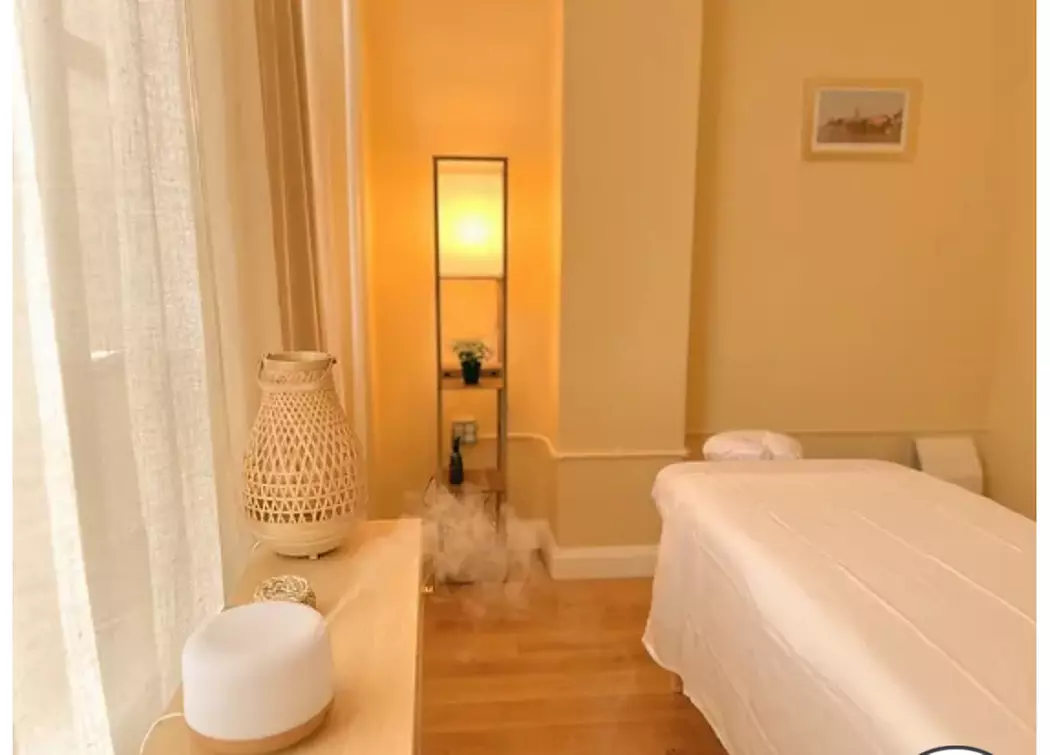 Revitalize with a One 50-Minute Reiki Session With Healing Crystals
