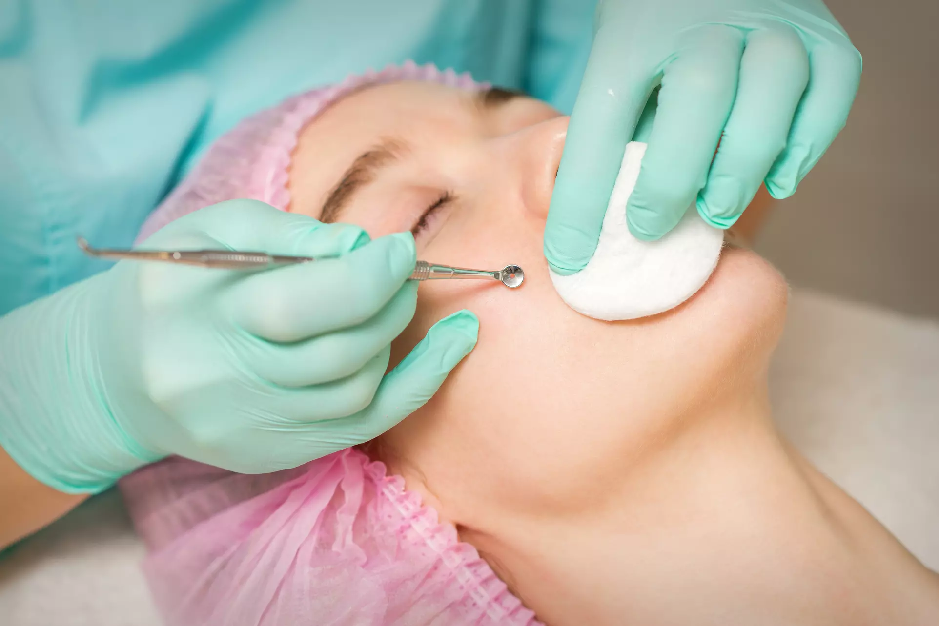 Up to 44% Off on Facial - Pore Care at Radiant Body & Aesthetics