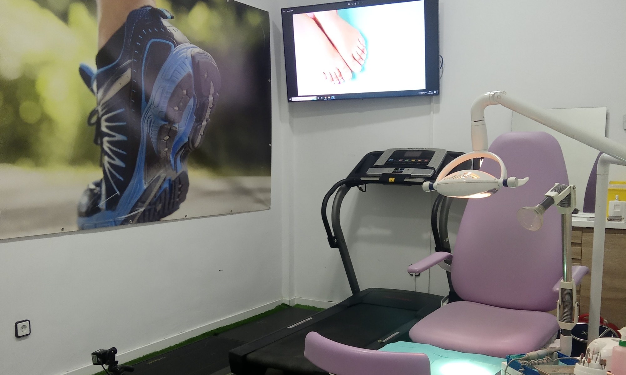 Hasta 65% de descuento en Podología en Santa Clara Salud