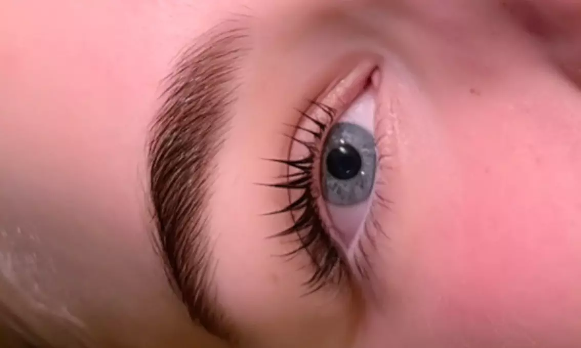 Transform your lashes with The Pure Box's Eyelash Lift and Tint treatments, offering up to 36% off for stunning results. - Primary Image