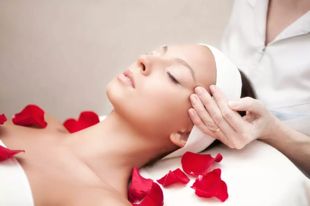 Up to 35% Off on Spa / Salon Beauty Treatments at Pamper Me Spa - Primary Image