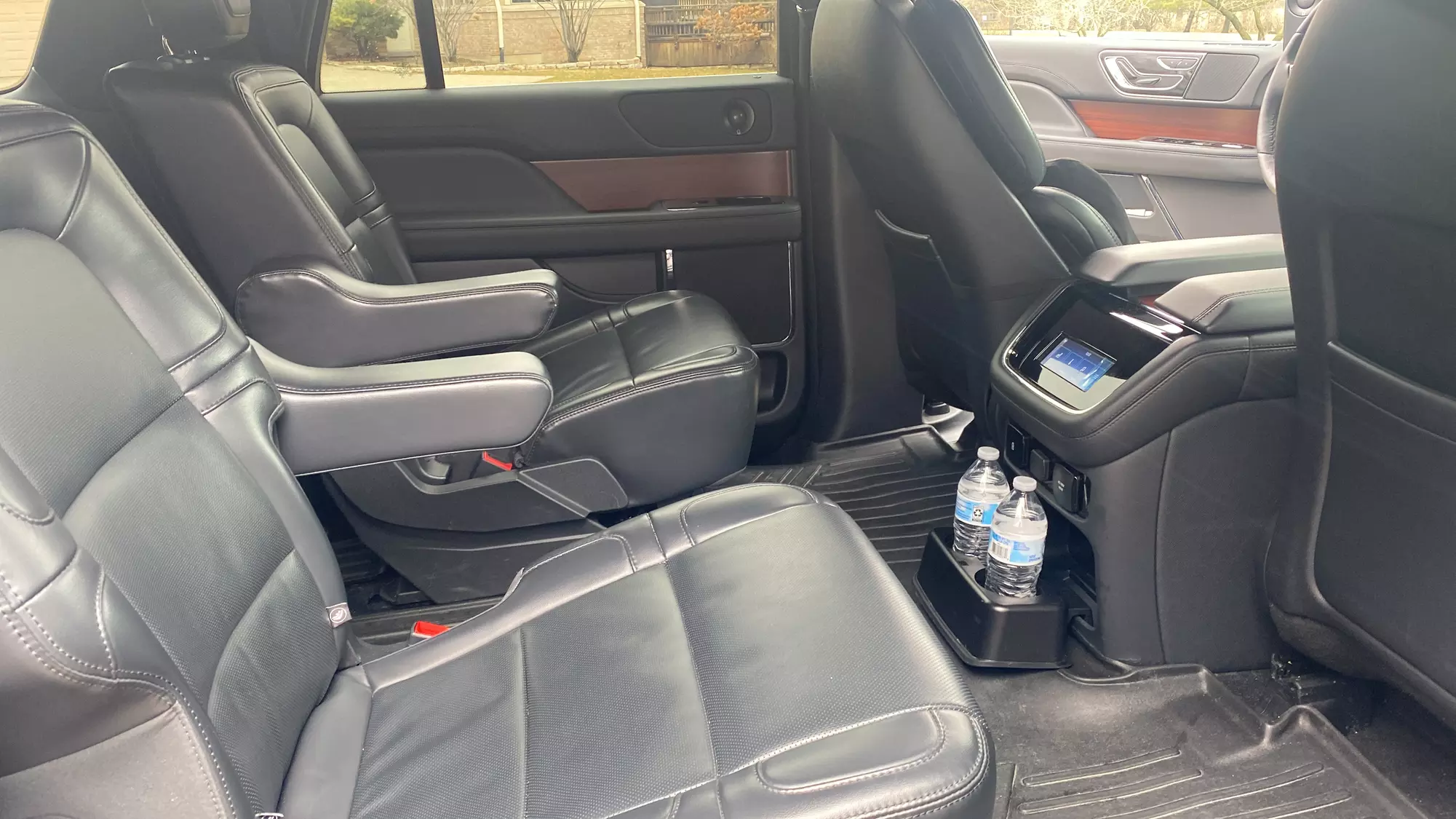 Up to 38% Off on Black Car / Limo / Chauffeur at blackcareverywhere.com - Second Medium