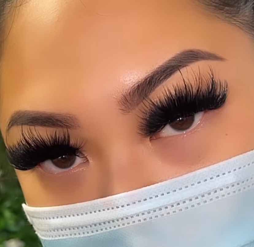 Effortless Glamour: Lash & Brow Tinting or Choice of Lash Extensions