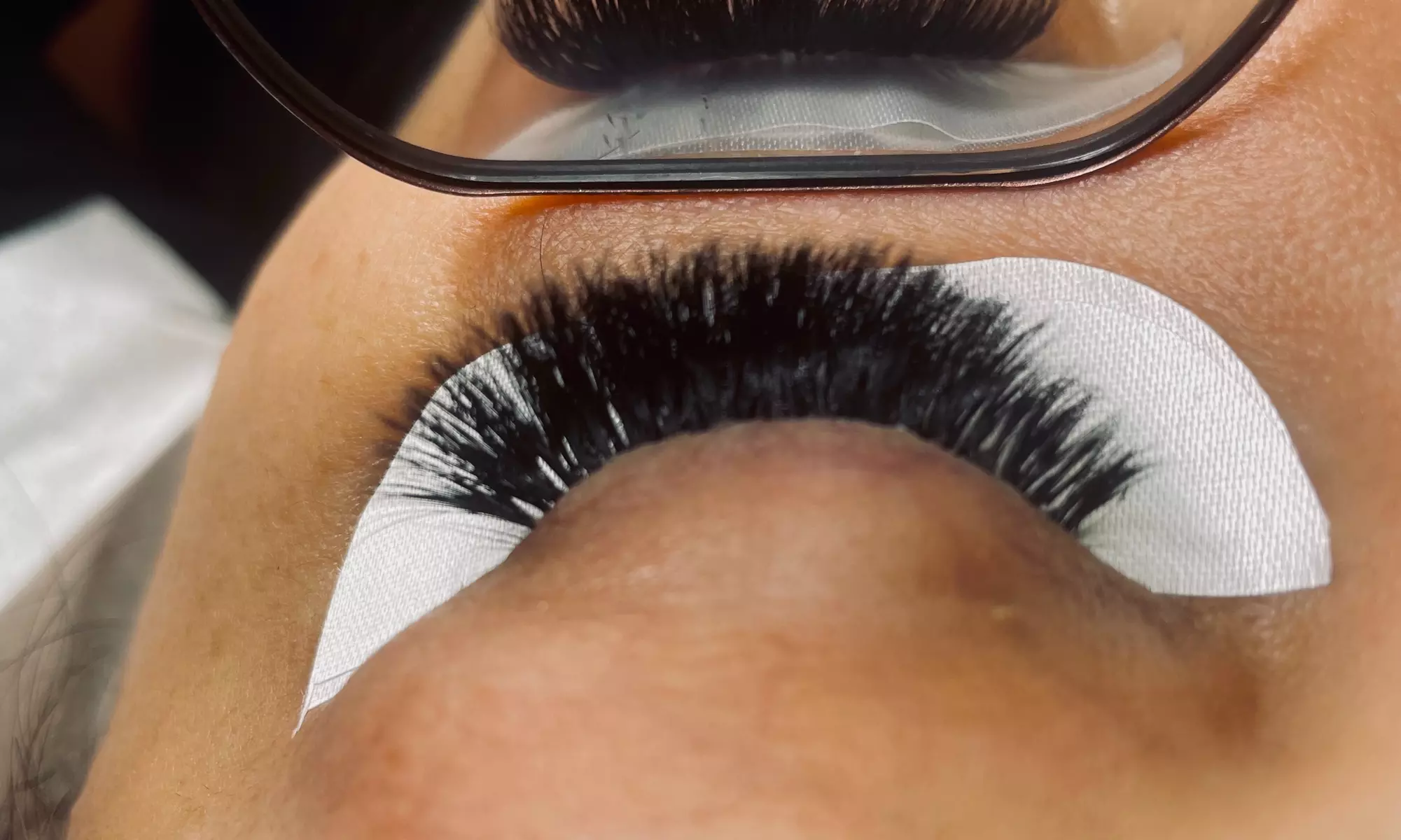 Up to 40% Off on Eyelash Extensions at ZohraLash - Second Medium