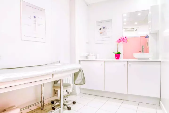 Jusqu'à 43% de remise sur Épilation à la cire chez SO BODY NAIL - Institut Body Minute