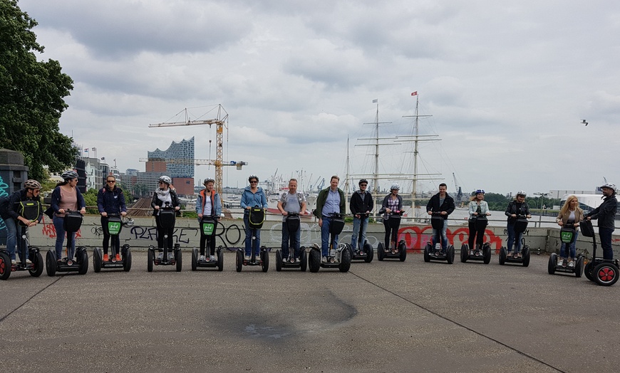 Image 4: 120 Min. Segway-Tour HafenCity