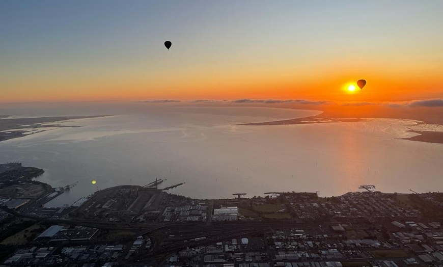 Image 7: Geelong Hot Air Balloon Flight at Geelong Ballooning