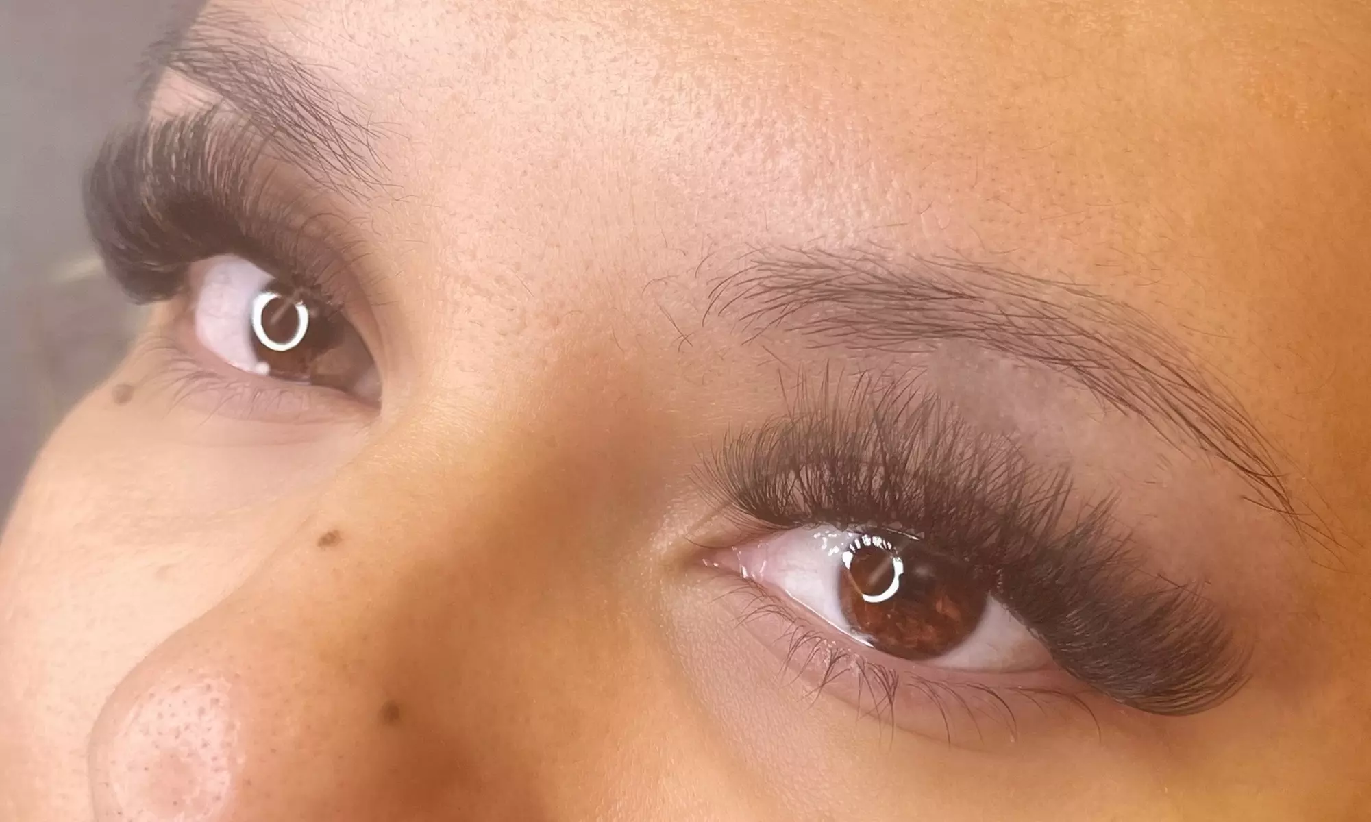 Up to 55% Off on False Eyelash Application at PrettyBiddyBeauty