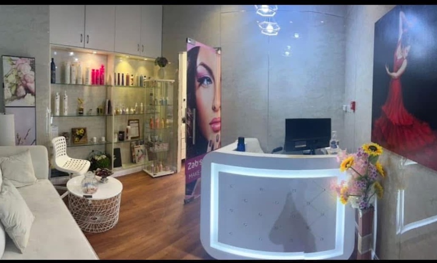 Image 1: Nail Extensions Full Set, Eye Lash Volume 5D or Eye Lash Classic 